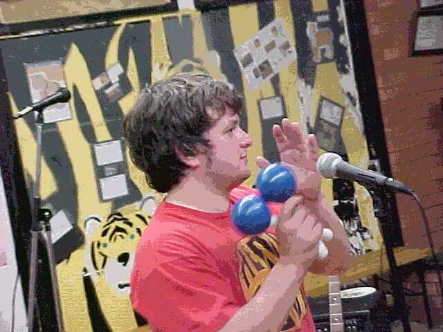 maracas.jpg